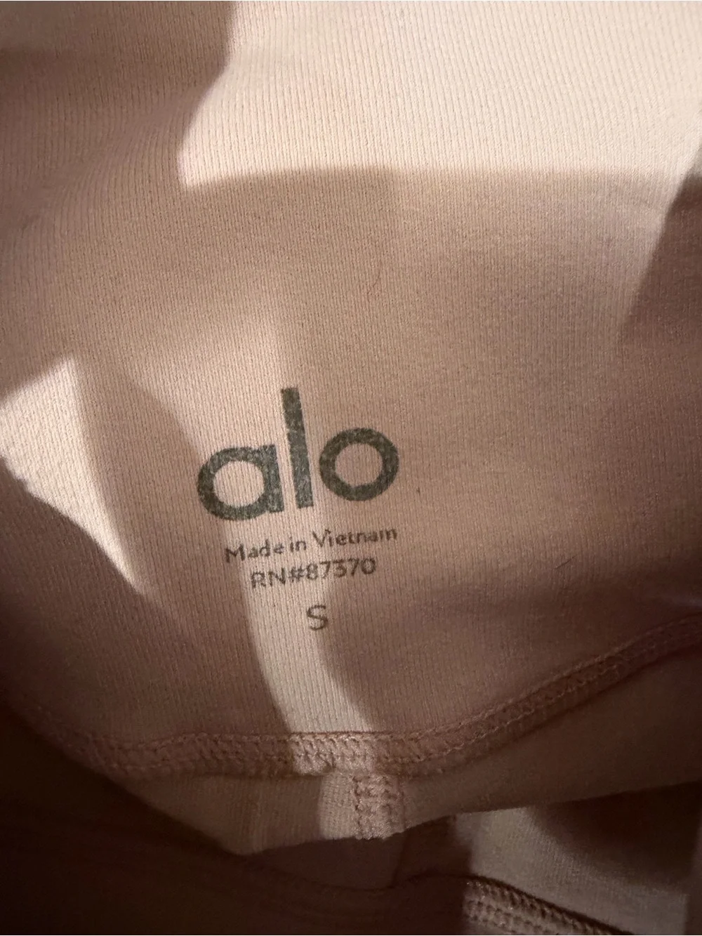 { ALO Yoga } High Waist Prism Capri Pale Mauve
